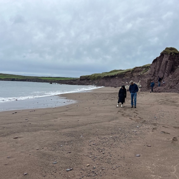 Meet your Posher, Ashley - Picture 1 of 1